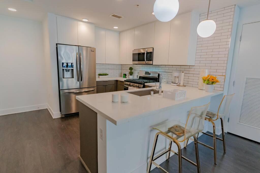 Downtown Paradise Escape With 2 Pools / Hot Tubs Apartment Los Angeles Bagian luar foto