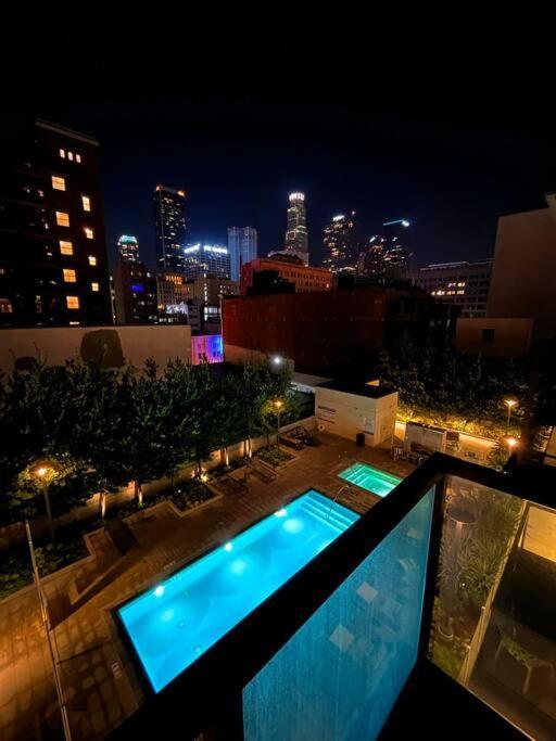 Downtown Paradise Escape With 2 Pools / Hot Tubs Apartment Los Angeles Bagian luar foto