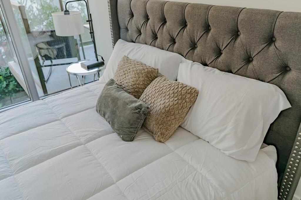 Downtown Paradise Escape With 2 Pools / Hot Tubs Apartment Los Angeles Bagian luar foto