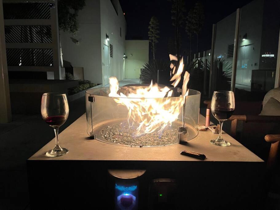 Downtown Paradise Escape With 2 Pools / Hot Tubs Apartment Los Angeles Bagian luar foto